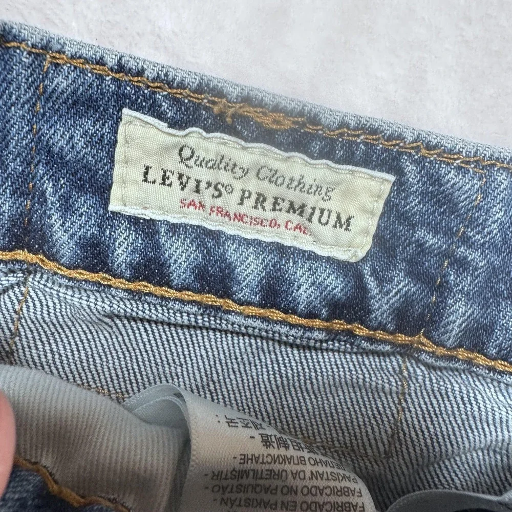 Levi's‎ Premium Jeans Mens 34x29 Blue Medium Wash Straight Leg Denim Distressed